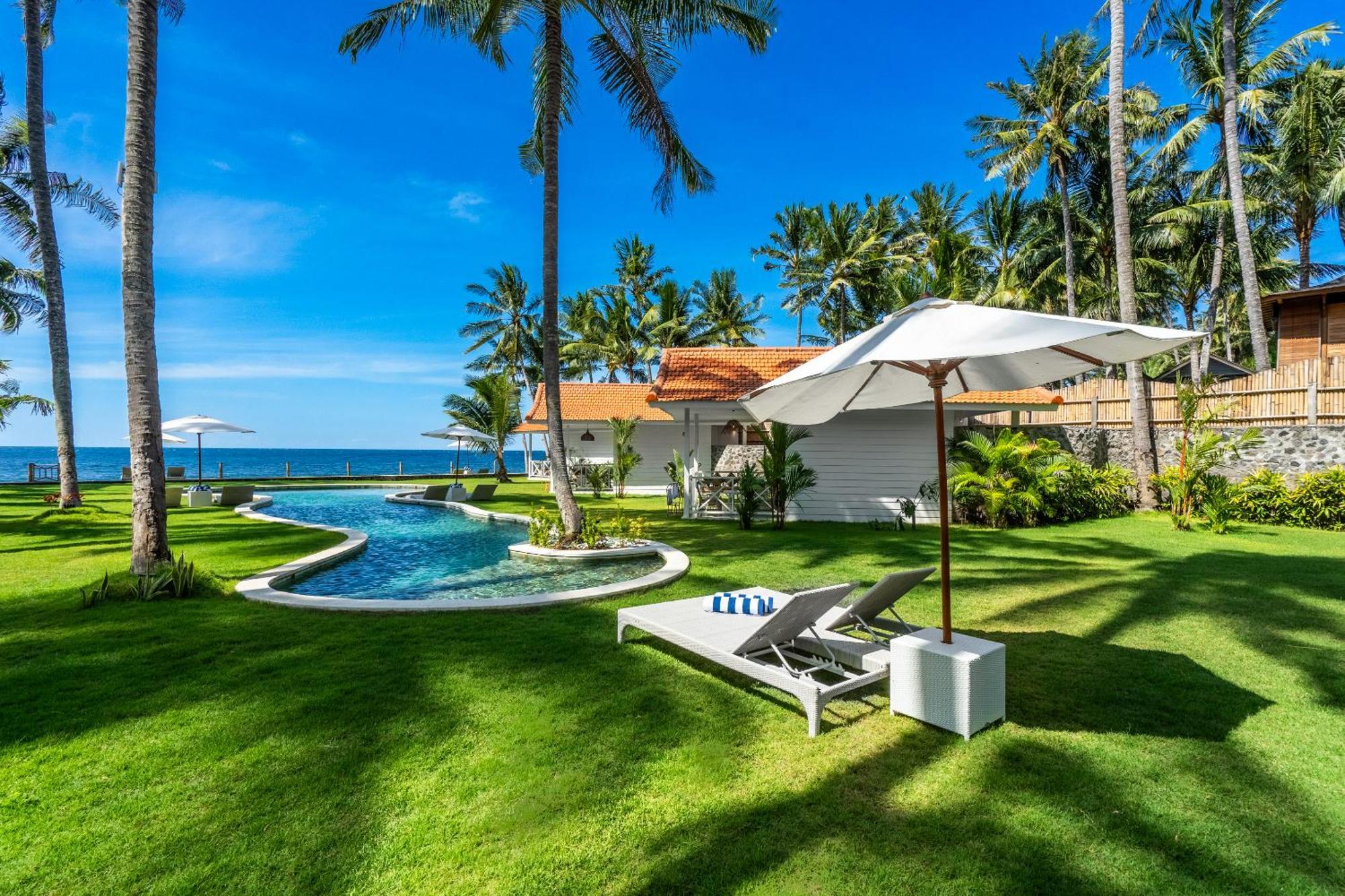 Senang Resort Tianyar Exterior foto