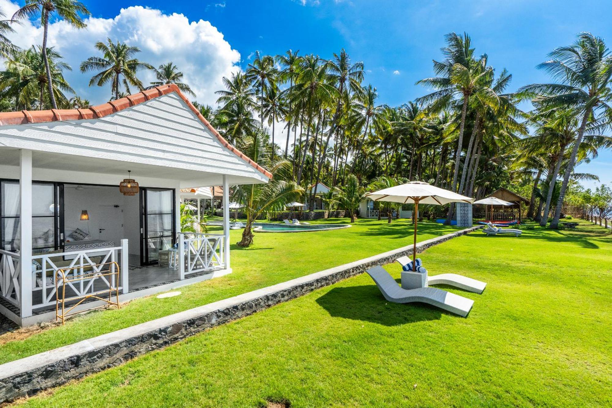 Senang Resort Tianyar Exterior foto