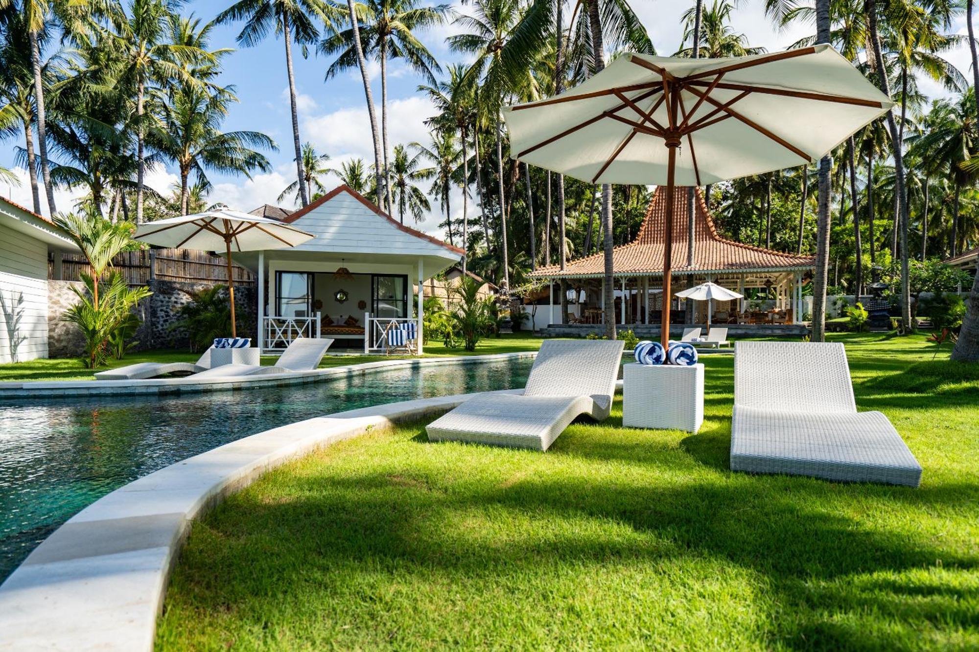Senang Resort Tianyar Exterior foto