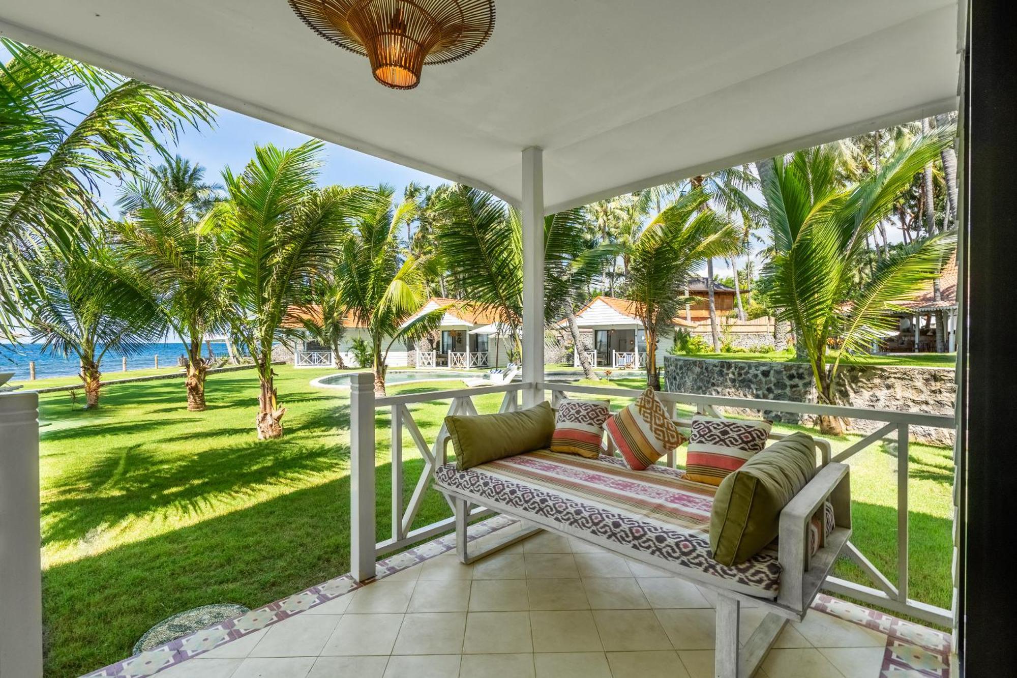 Senang Resort Tianyar Exterior foto